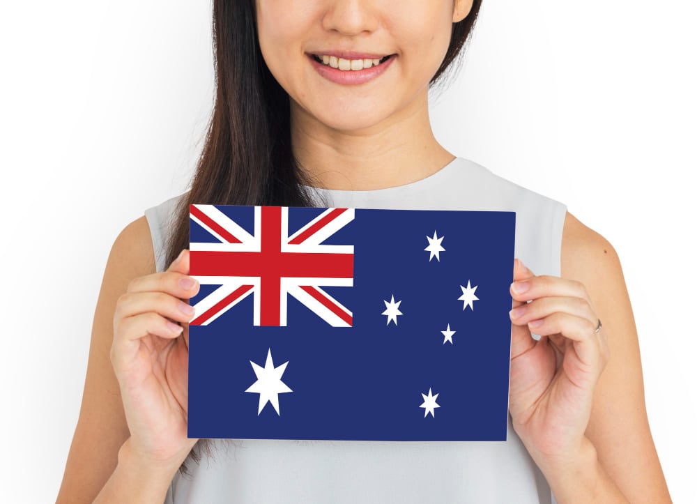 How do I find a job in Australia as an immigrant?