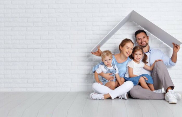 How do I immigrate to Australia as a skilled migrant with dependent relatives