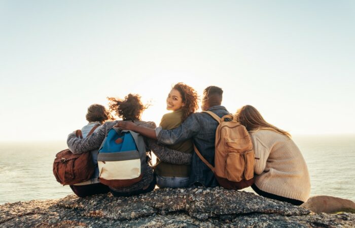 How do I immigrate to Australia from the UK