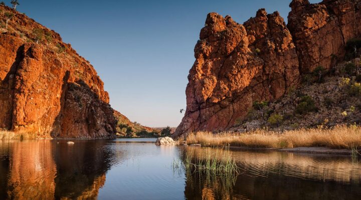 Australian cliffs and gorges