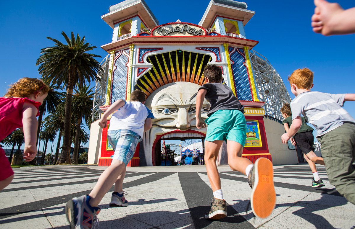 Melbourne’s Luna Park activities